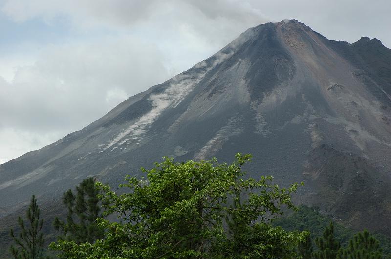 cr_dag2_20.JPG - Arenal vulkaan gezien vanuit de Arenal Observatory Lodge