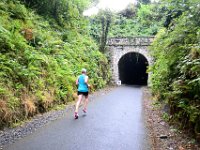 Z50_5809  Deelnemer van de lokale Waterford Greenway Run : fietsvakantie, Ierland