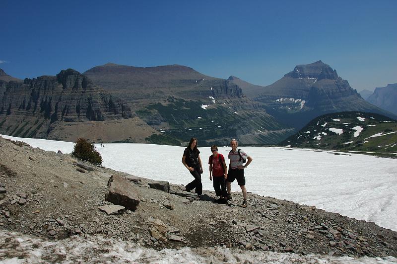 DSC_0205.JPG - Sneeuwveld op de Logan Pass